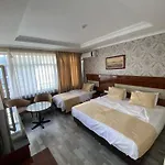 Elit Palace فندق