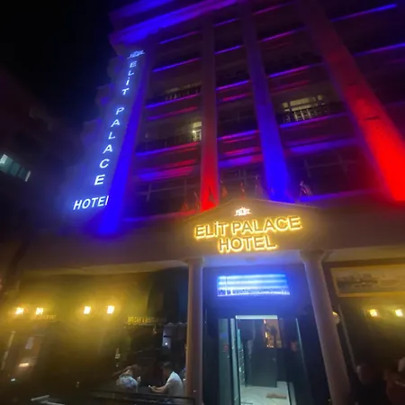 Elit Palace ホテル