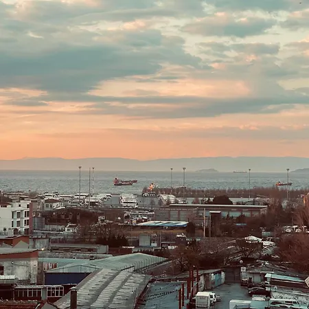 Elit Palace Hotel 4*